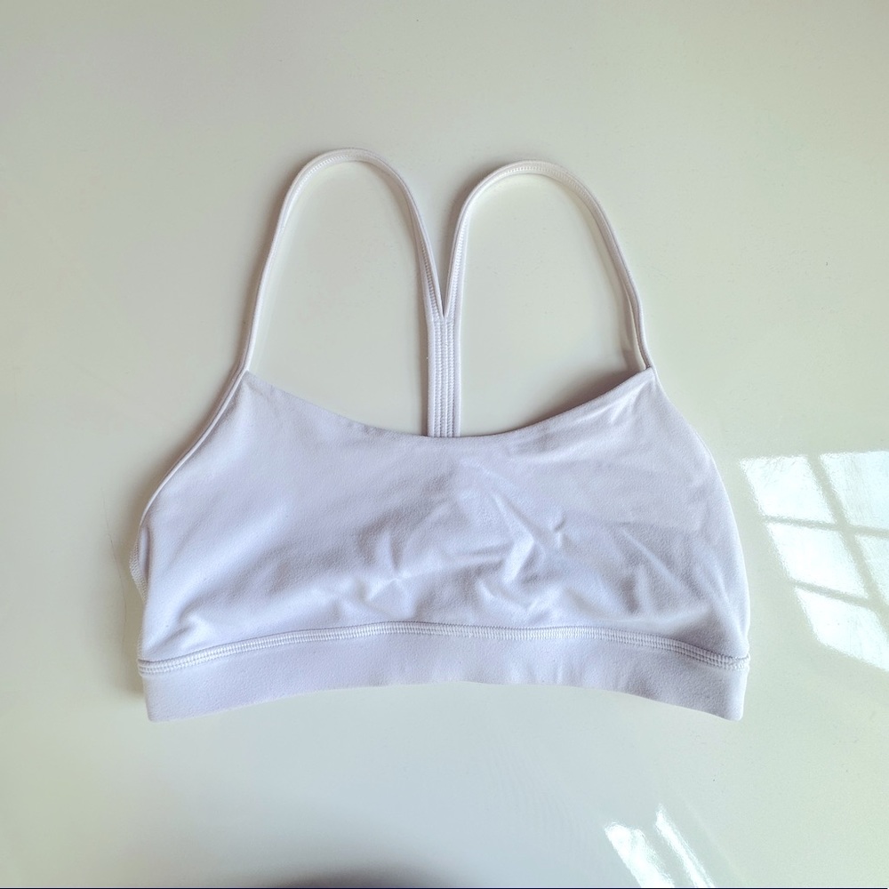 Lululemon Yoga Flow Y Nulu Bra, white sports bra, size 6